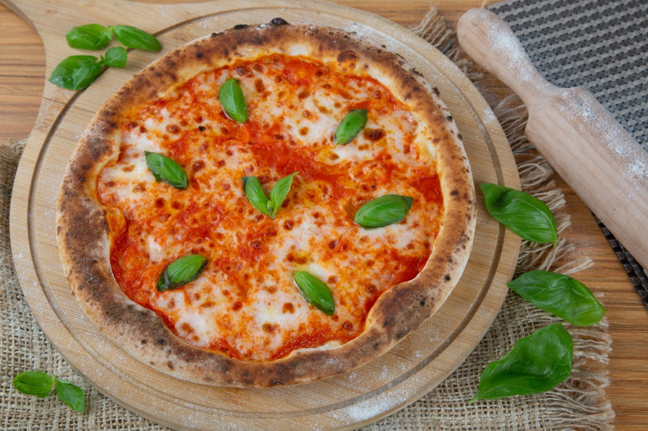 Pelle à pizza perforée margherita 27 po Italiana foodtech 93-3370